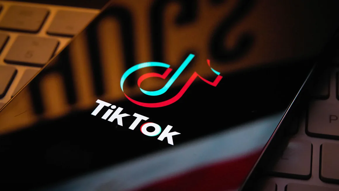 TikTok thanh lọc các tài khoản có liên quan đến truyền thông Nga